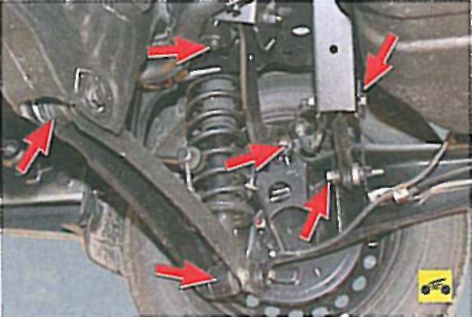 Проверка технического состояния деталей задней подвески на автомобиле