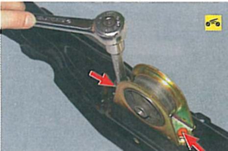 Замена передней опоры (подушки) двигателя и защитного бруса